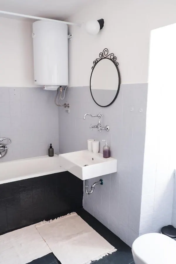 Сasa de vacaciones Mediterranean House With Private Garden And Pool Near Crikvenica Drivenik
